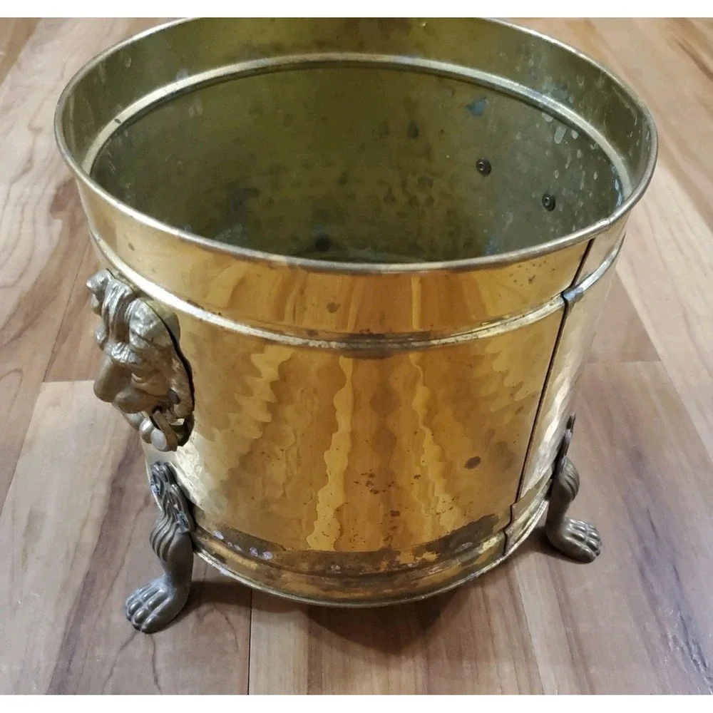Brass Lion Head Hammered Claw Footed Planter Fireplace Bucket Pot Tub Bin 8.25
